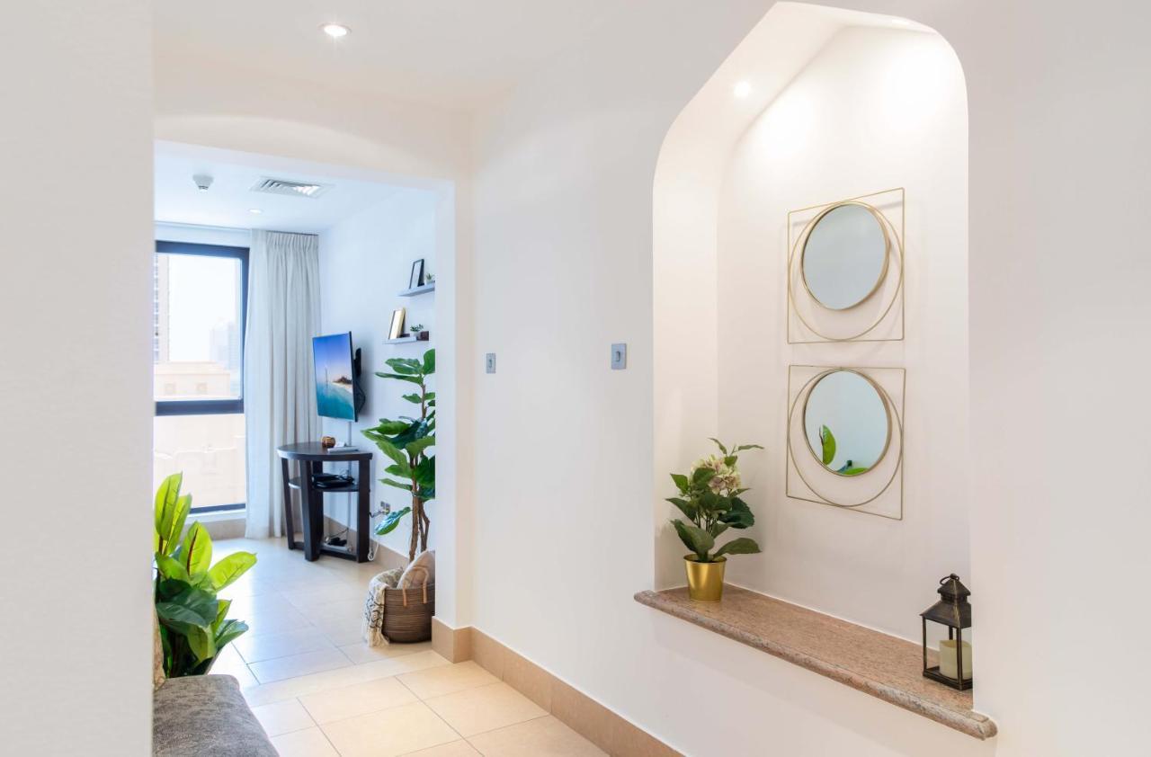 Apartment Maison Privee - Luxury Living Next To Mall & Burj Khalifa Dubai