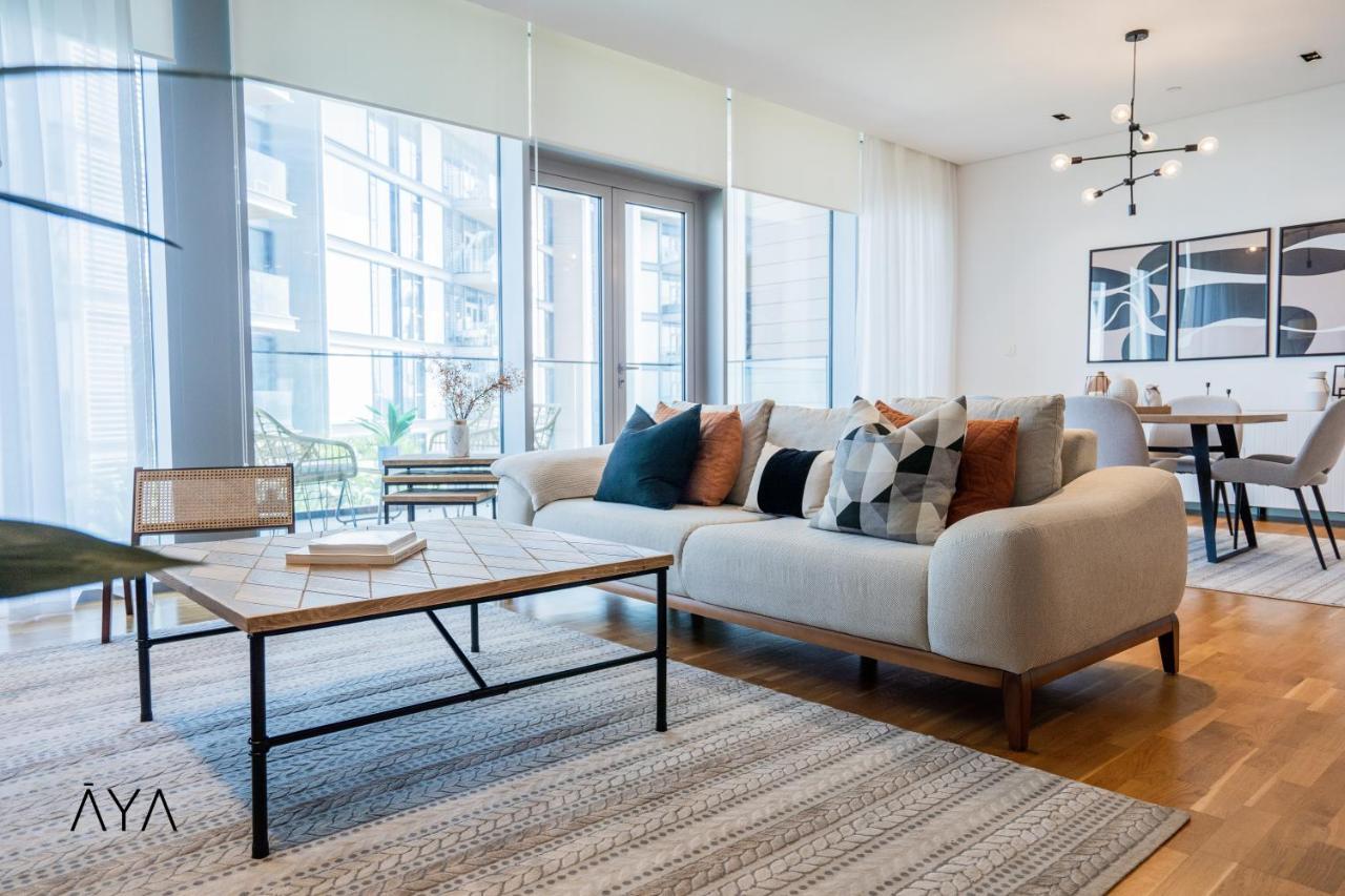 Aya Boutique - Stunning 1br Surrounding The Sea Views & Ain Apartment Dubai