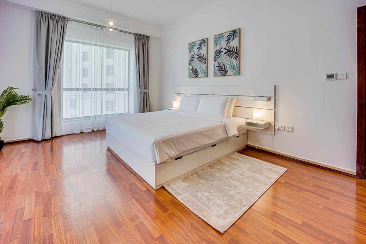 Cozy 2 Bd In Bahar Jbr 24 Floor Apartment