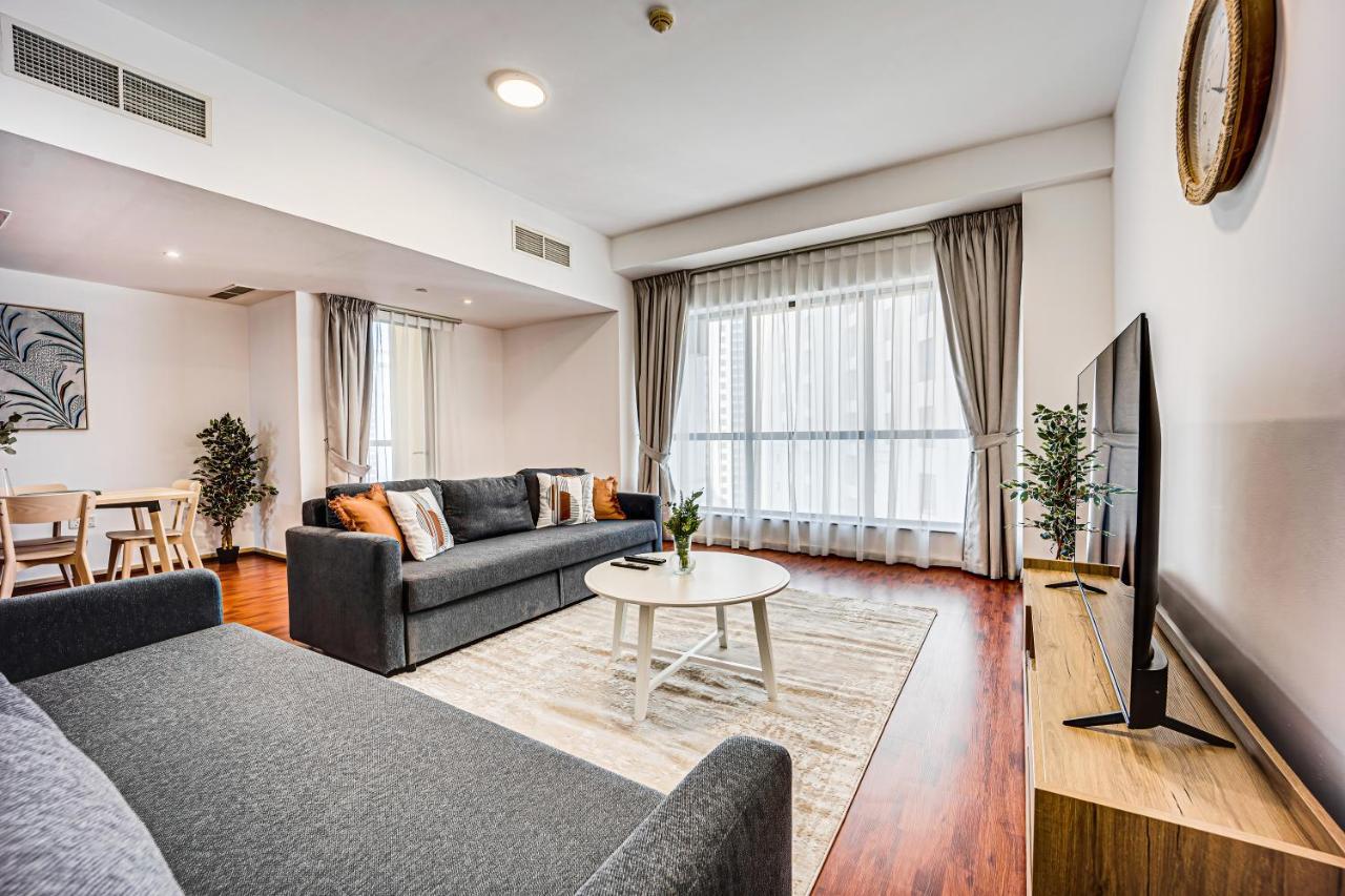 Apartment Cozy 2 Bd In Bahar Jbr 24 Floor
