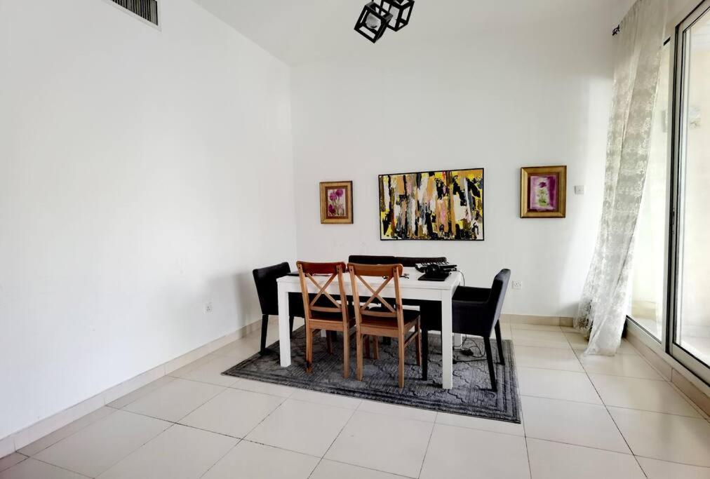 Apartment Marina View, 3 Min Walk To Metro And Beach Plus Free One Hour Boat Trip