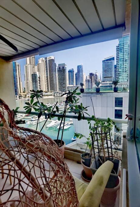 Marina View, 3 Min Walk To Metro And Beach Plus Free One Hour Boat Trip Apartment