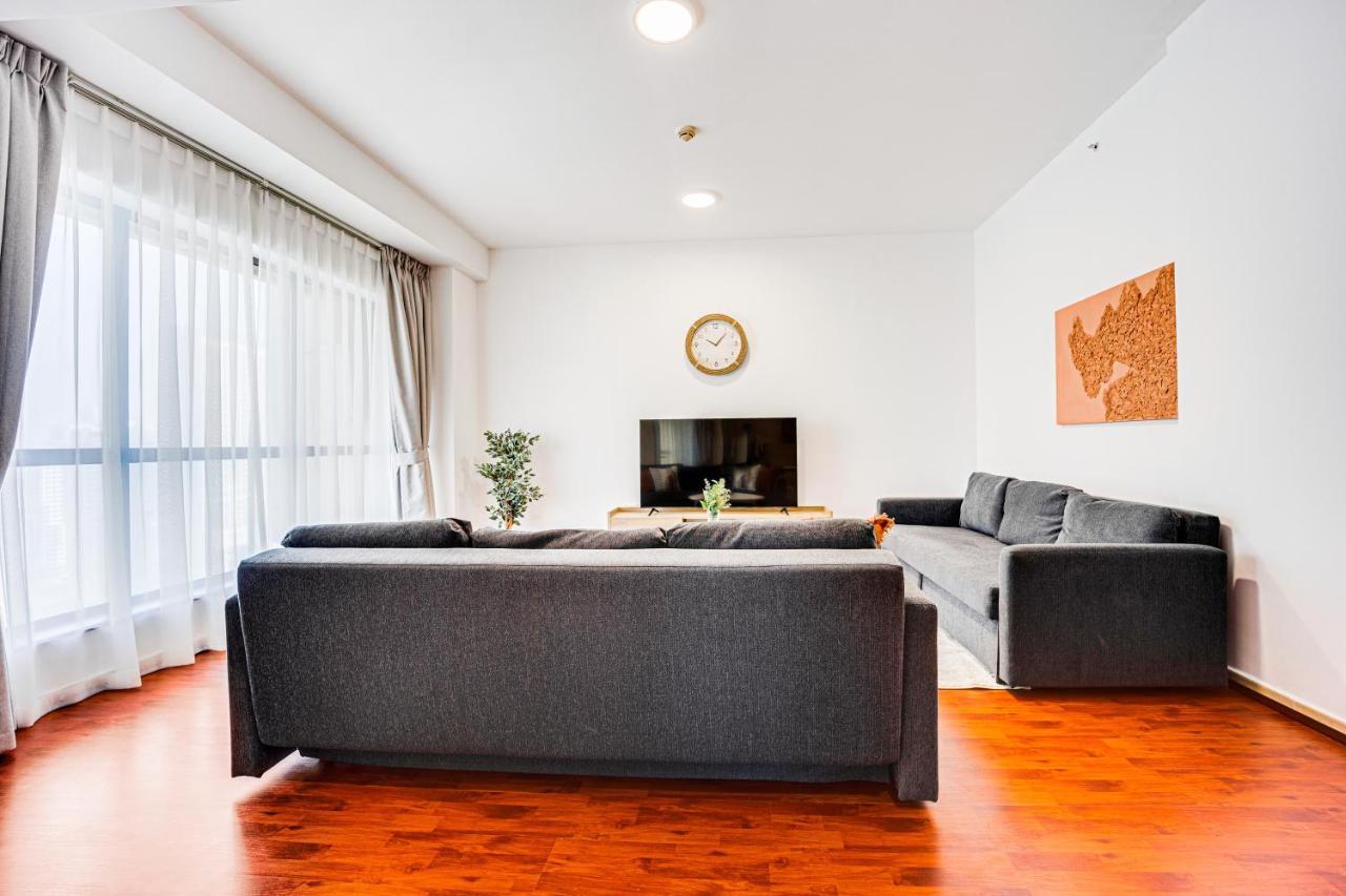 Cozy 2 Bd In Bahar Jbr 24 Floor Apartment