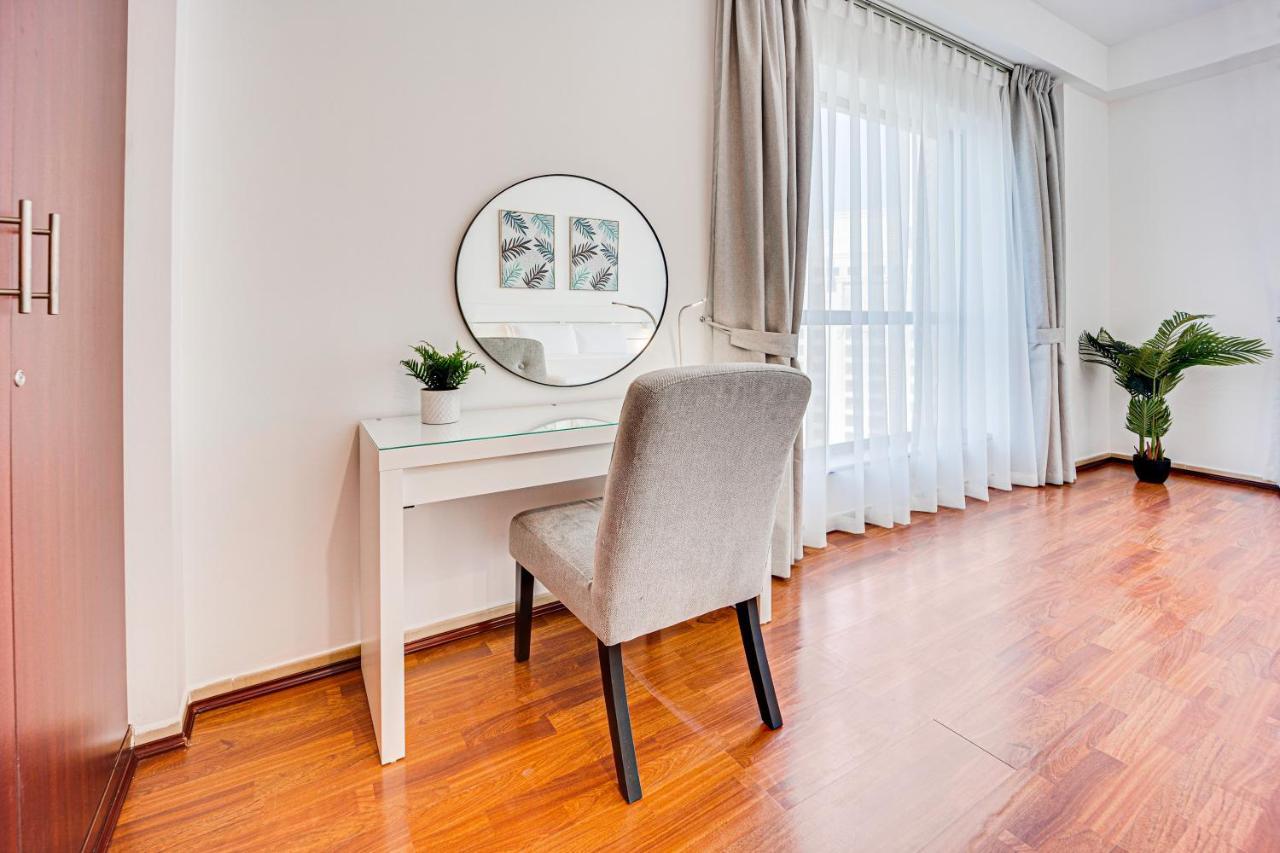 Cozy 2 Bd In Bahar Jbr 24 Floor * Dubai