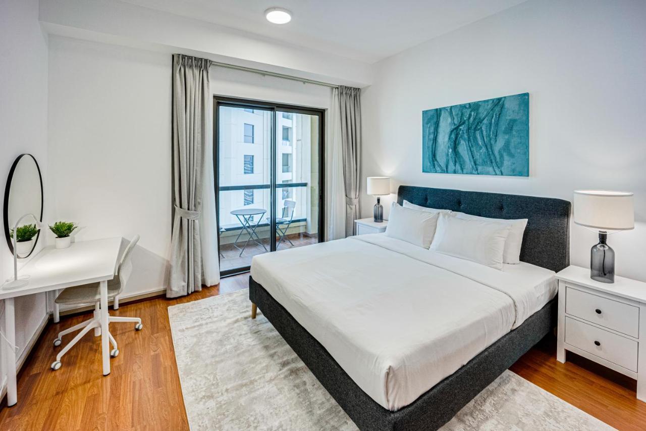 Apartment Cozy 2 Bd In Bahar Jbr 24 Floor
