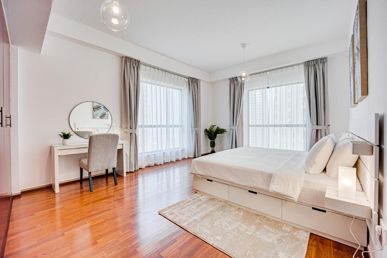 Apartment Cozy 2 Bd In Bahar Jbr 24 Floor *