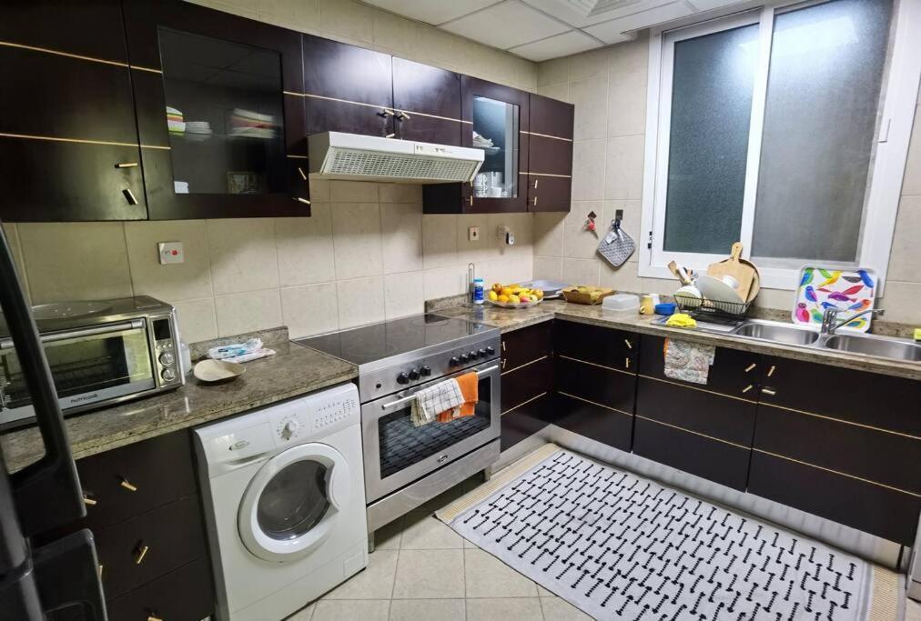 Marina View, 3 Min Walk To Metro And Beach Plus Free One Hour Boat Trip Apartment Dubai