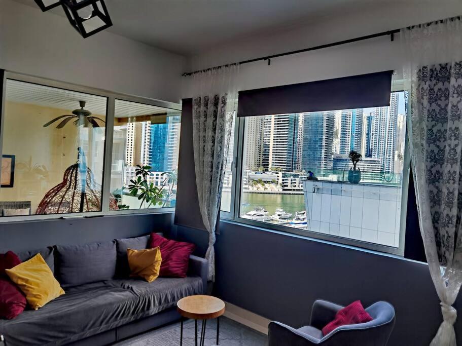 Marina View, 3 Min Walk To Metro And Beach Plus Free One Hour Boat Trip Apartment