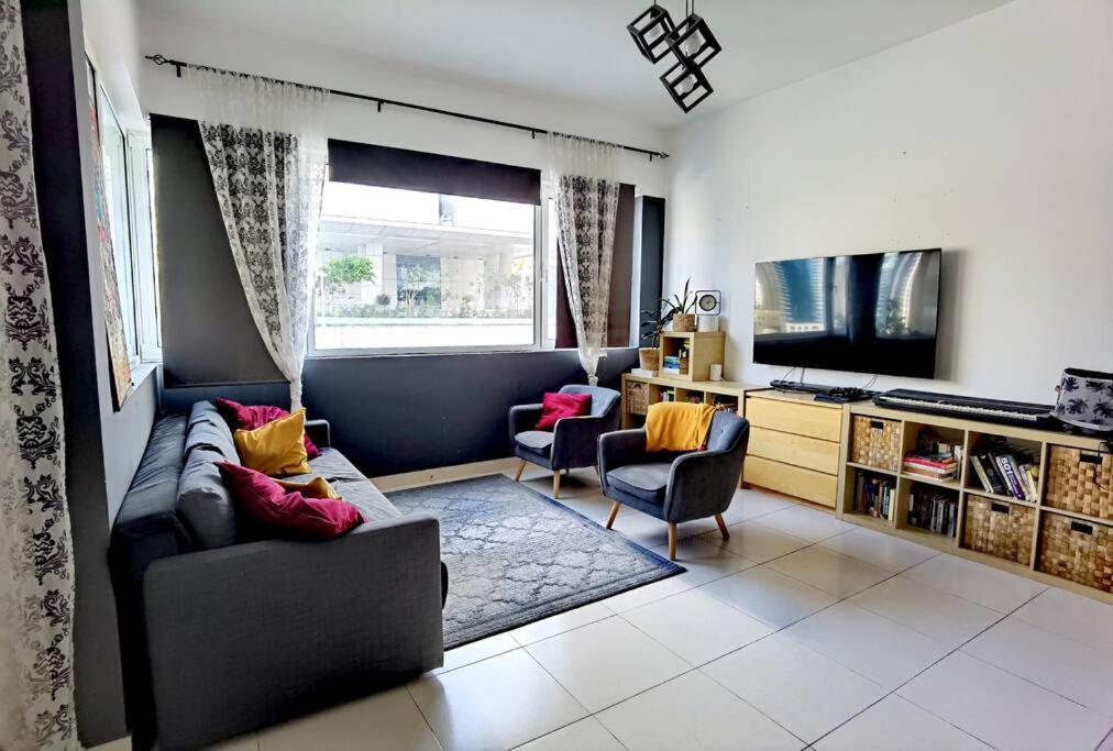 Marina View, 3 Min Walk To Metro And Beach Plus Free One Hour Boat Trip * Dubai
