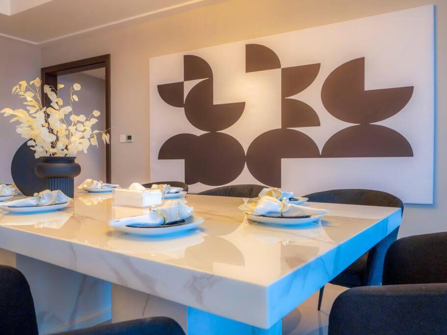 First Class Penthouse With Full Burj Khalifa And Fountain View Apartment *