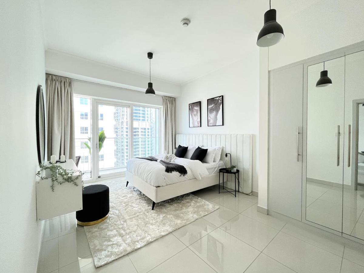 Apartment Trophy - Sparkling W Palm View With Direct Access To Marina Walk *