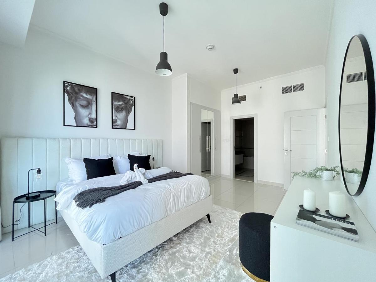 Trophy - Sparkling W Palm View With Direct Access To Marina Walk