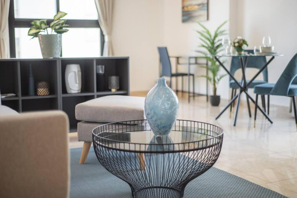Elegant With Canal View And Close To Metro * Dubai