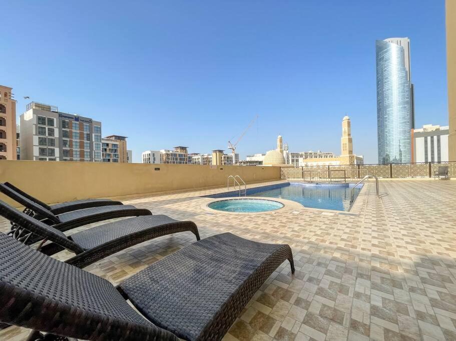 Apartment Elegant With Canal View And Close To Metro *