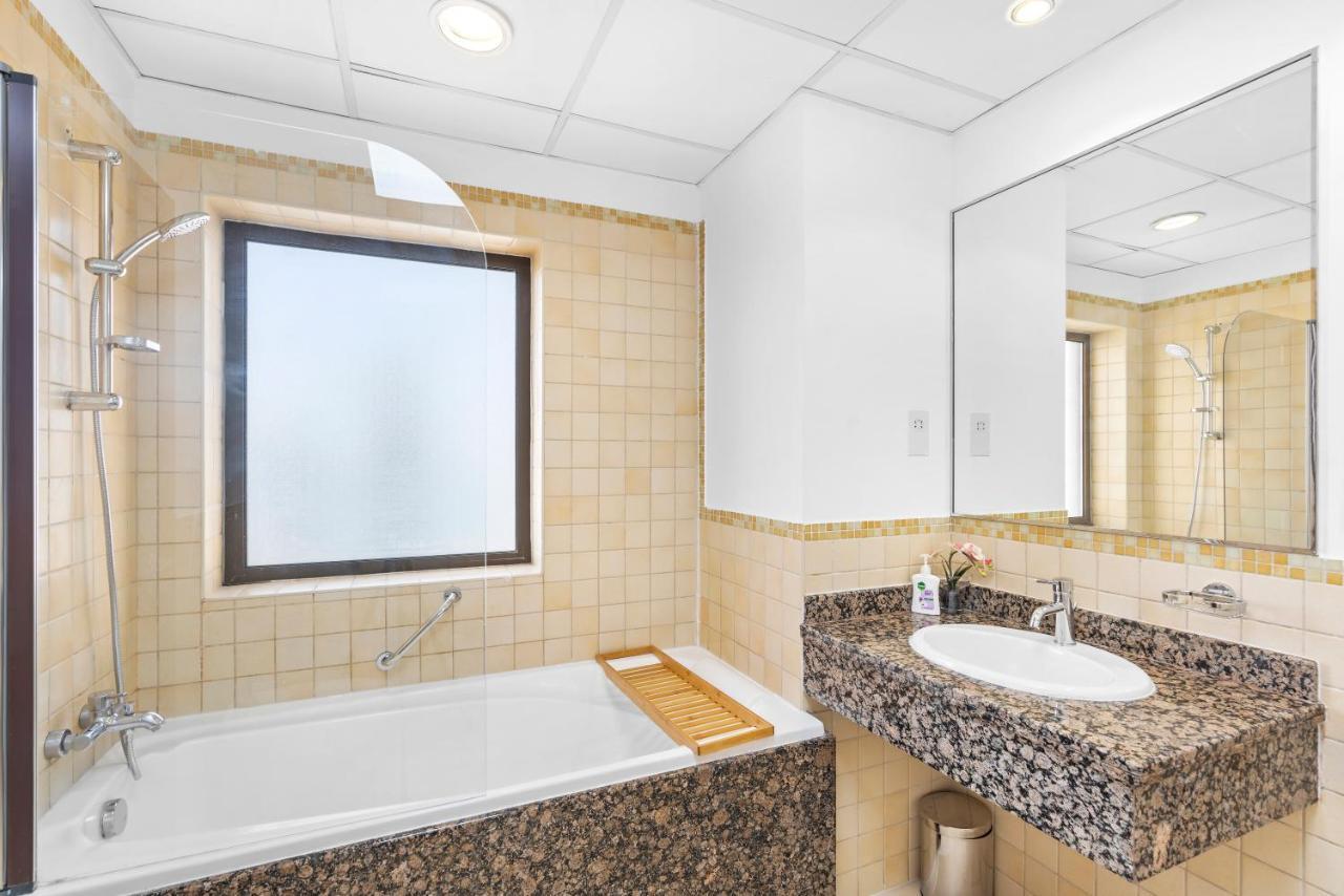 Apartment Beautiful Sea And Marina View - Premium 2br In Jbr