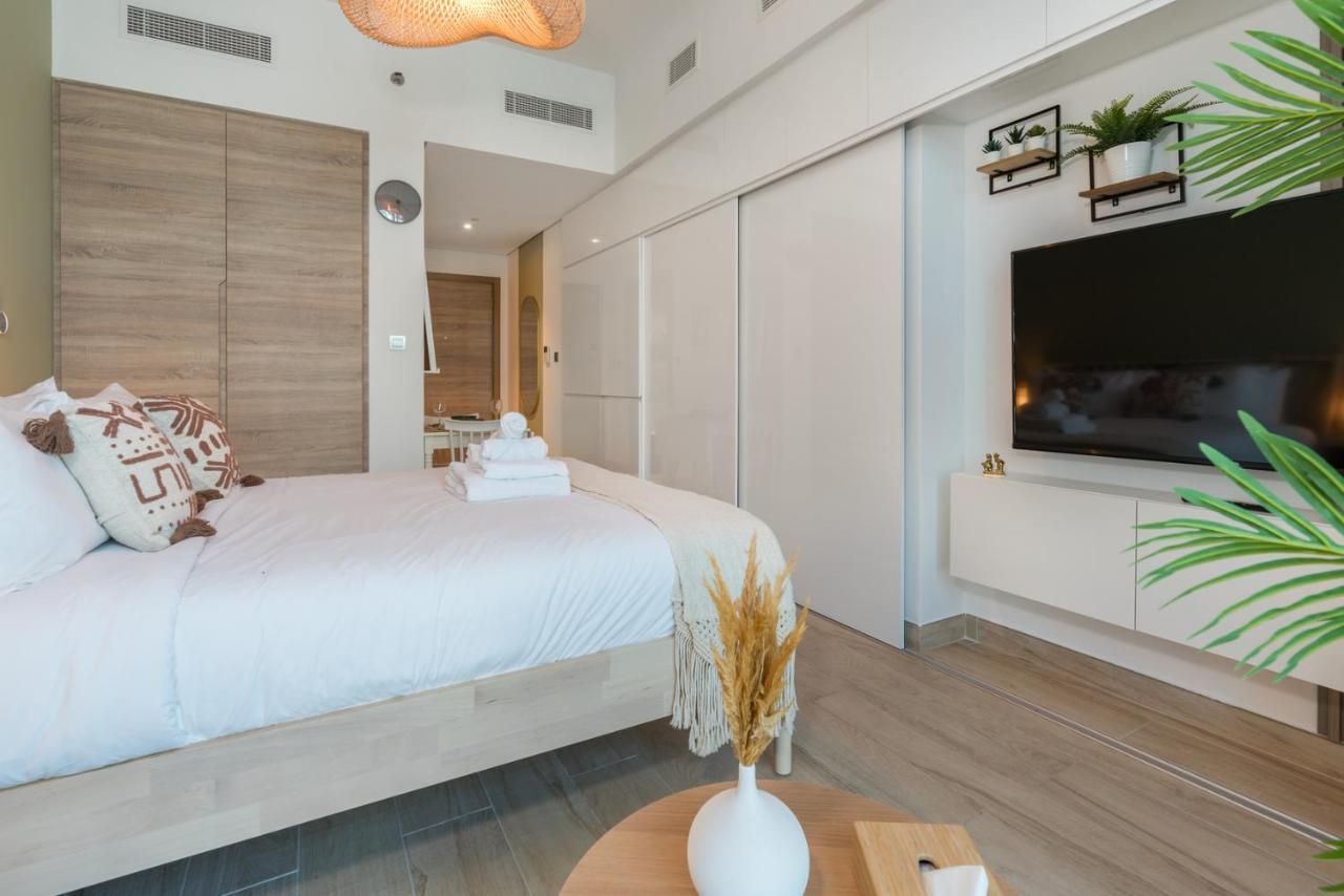 Stunning Marina View With Balcony Apartment *