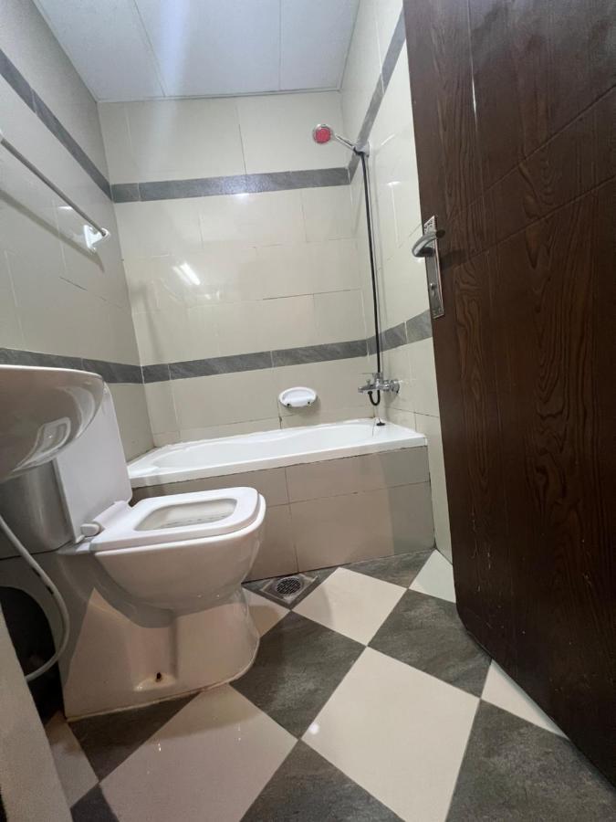 Private In 2br *