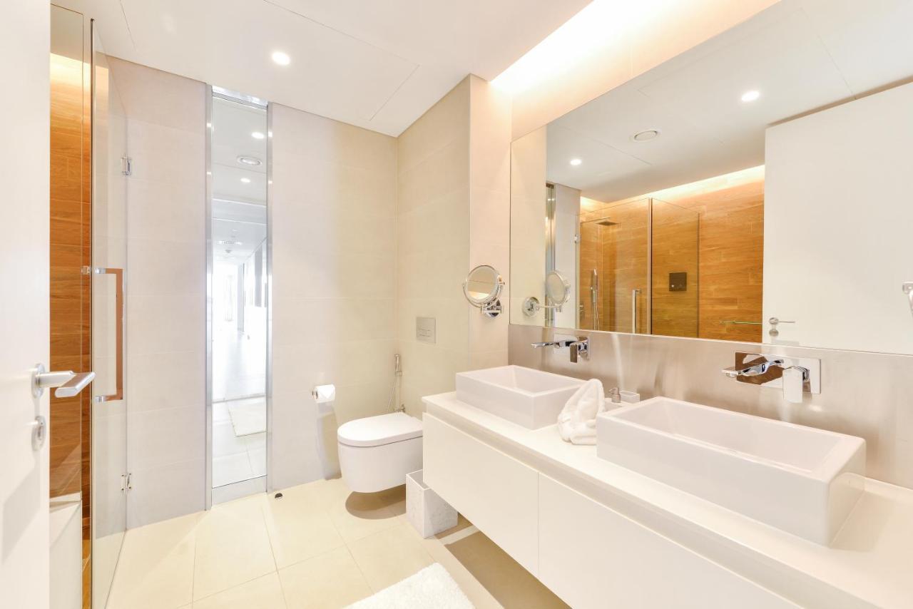 Boutique 3+ 1 Bedroom Apt Facing Ain Apartment Dubai
