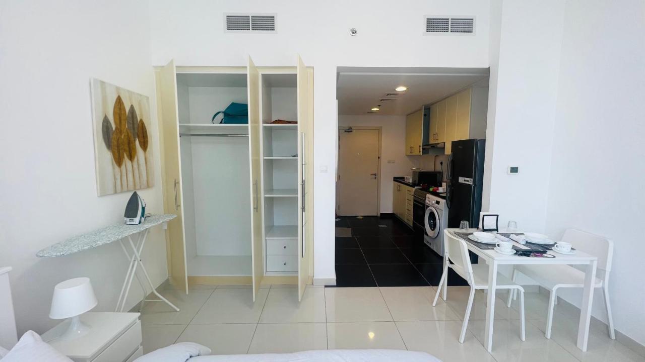 Newly Furnished Bright And Cozy - Damac Hills Dubai