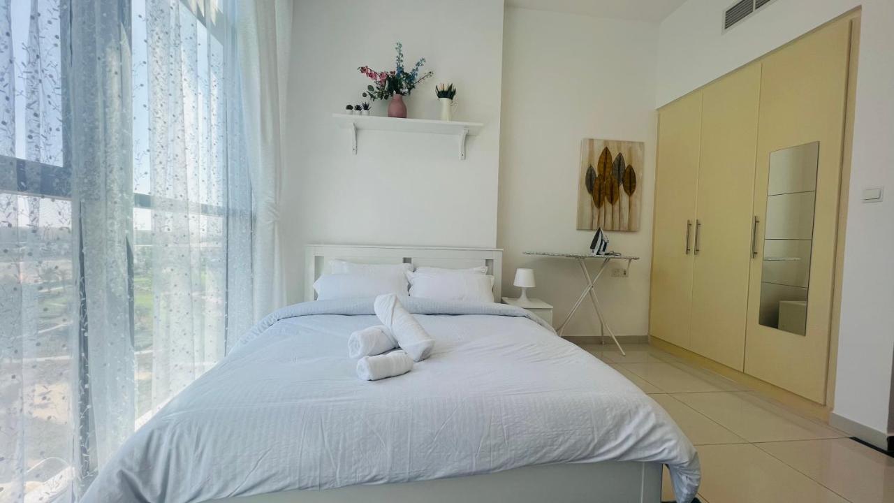 Newly Furnished Bright And Cozy - Damac Hills *