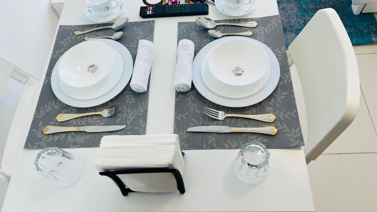 Newly Furnished Bright And Cozy - Damac Hills Apartment