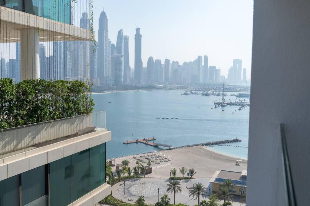 Experience The Luxe Life In The Palm! Dubai