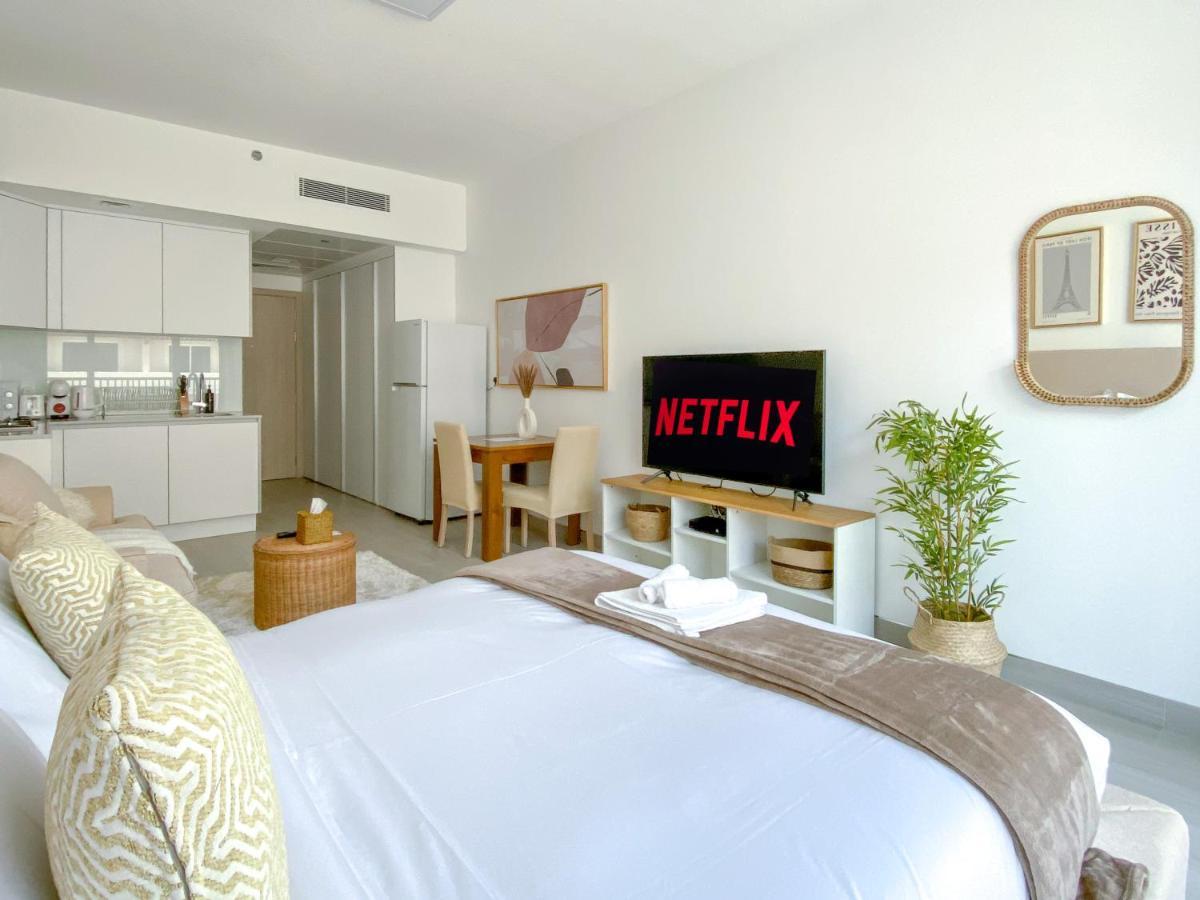 Trophy - Urban Escape Apartment Dubai