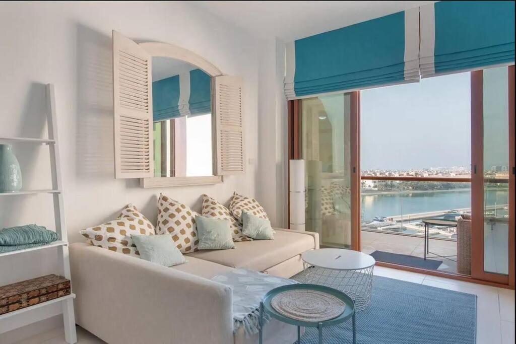 Gorgeous With Breath-taking Palm Views Dubai