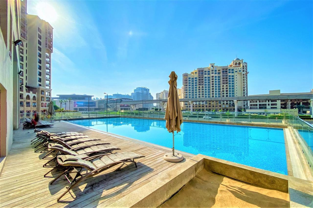 Apartment Gorgeous With Breath-taking Palm Views