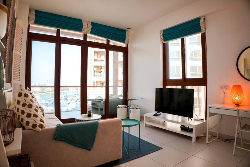 Gorgeous With Breath-taking Palm Views Apartment