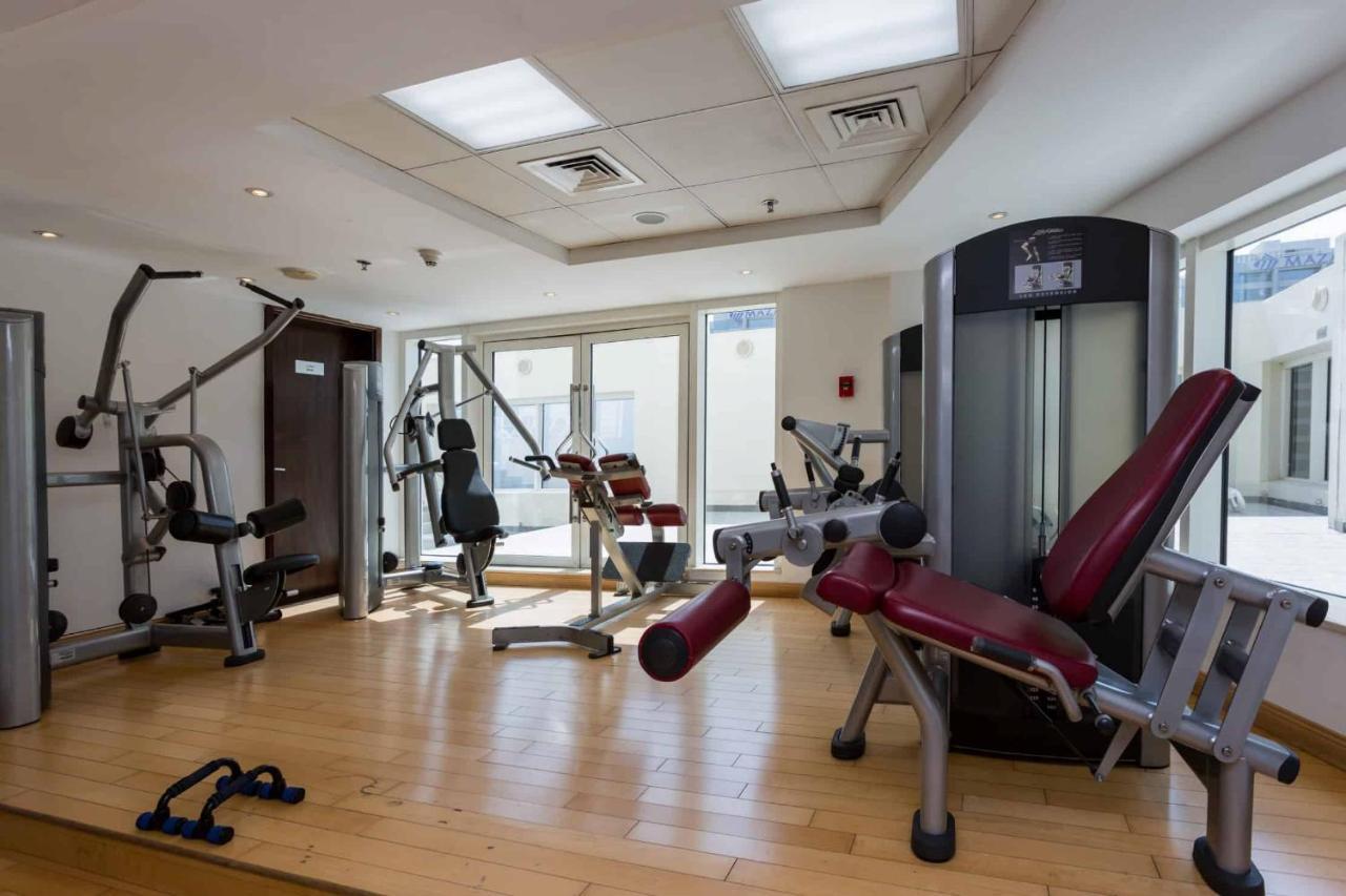 Lakeside Serenity Retreat With Soothing Views Apartment Dubai