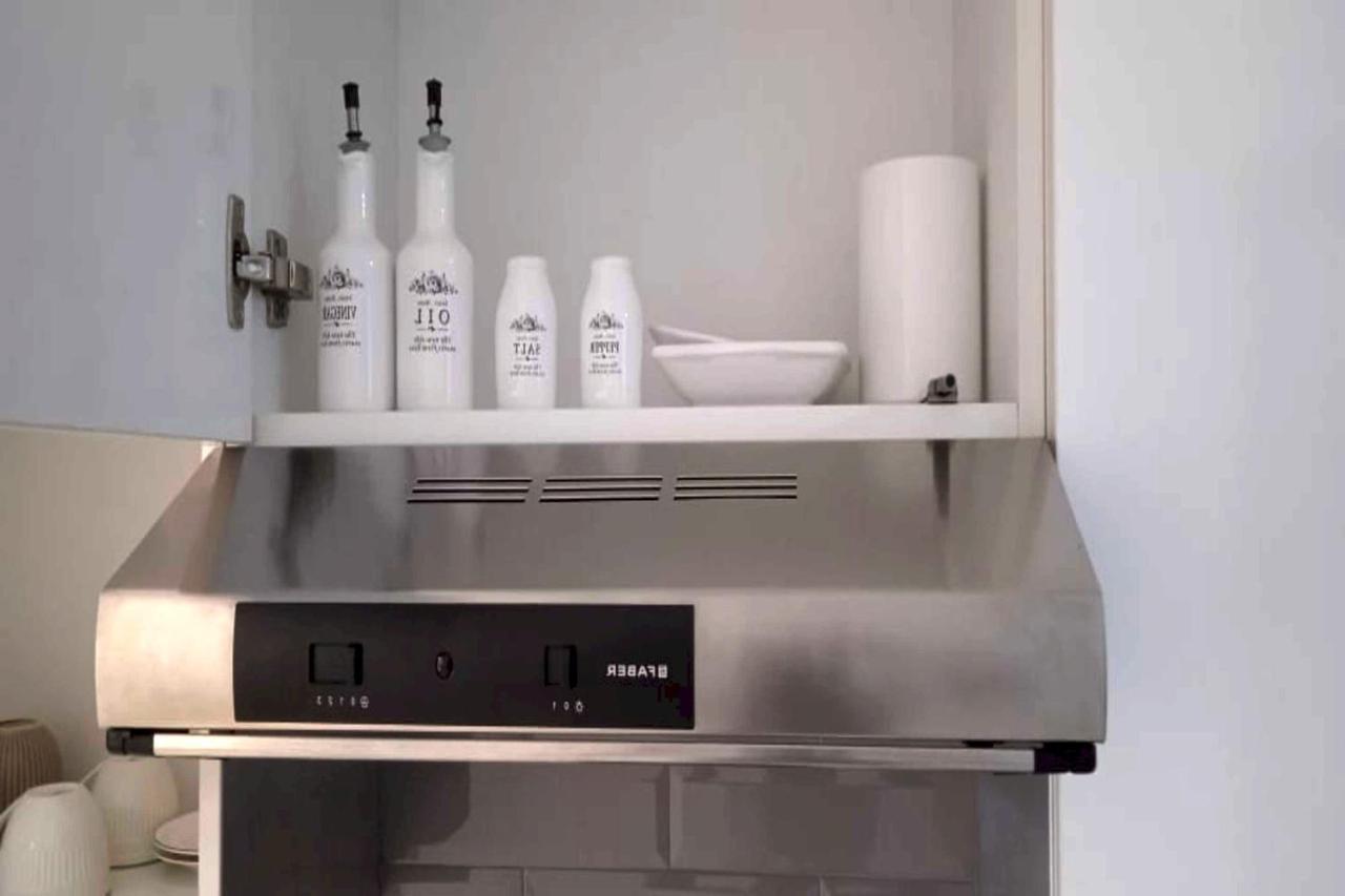 Oyo 990 Waves Tower