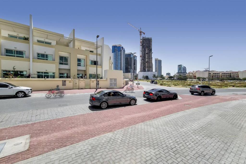Stylish Brand New Studio In Pantheon Elysee 2 In The Heart Of Jvc Holiday home Dubai