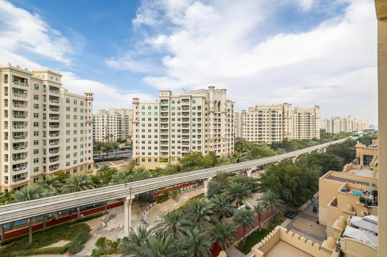 In Golden Mile With Access To Fairmont *