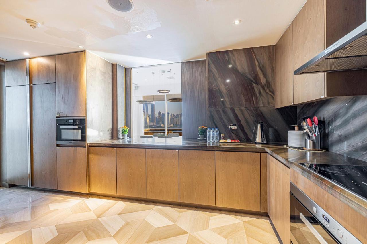 Five Palm Luxury Penthouse Full Marina View & Private Pool Resort *