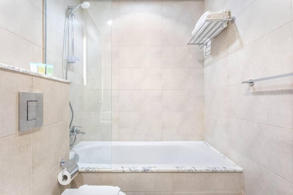 Apartment Paramount Midtown 1br With View