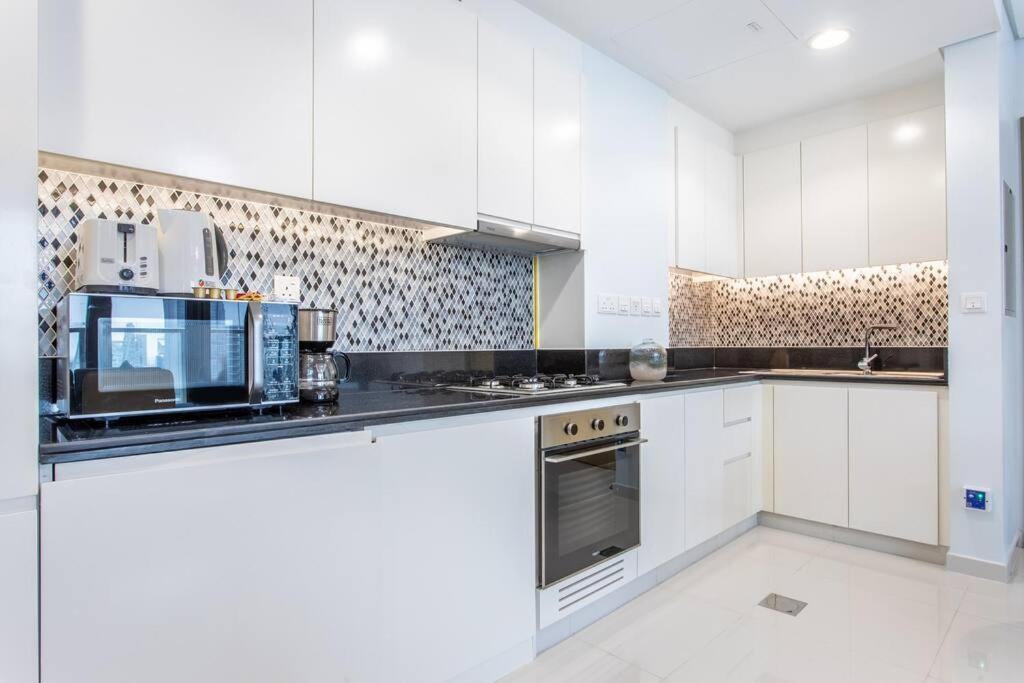Apartment Paramount Midtown 1br With View Dubai