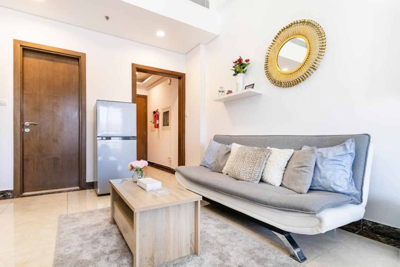 Lower Floor With A Sofa Bed In Jvc - Allsopp&allsopp Apartment