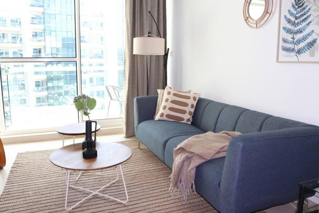 Apartment Newly Furnished 1bhk Mayfair I Amazing Canal View