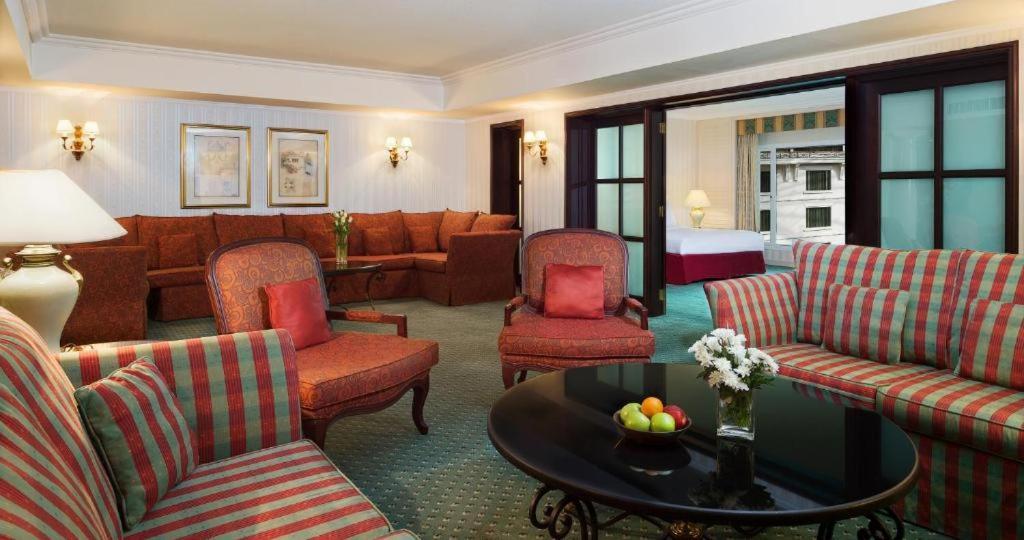 Hotel The Bristol By Royal Orchid Management Dubai