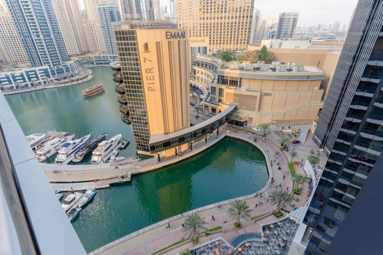 Luxfolio Retreats - Sweeping Marina View Apartment *