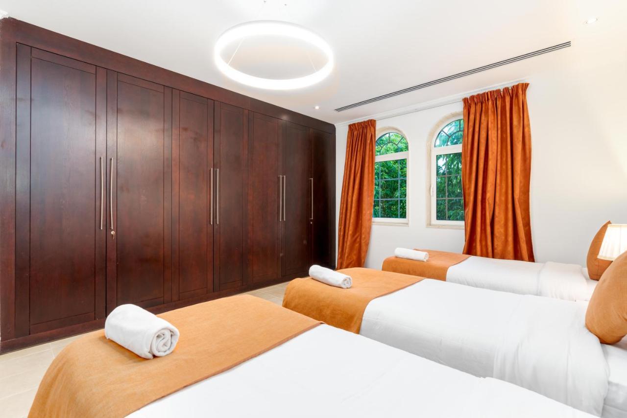 Marina Up 20 Guest Huge Private Pool Villa Dubai