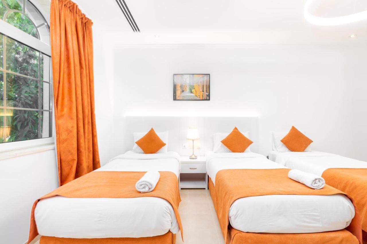 Marina Up 20 Guest Huge Private Pool Villa Dubai