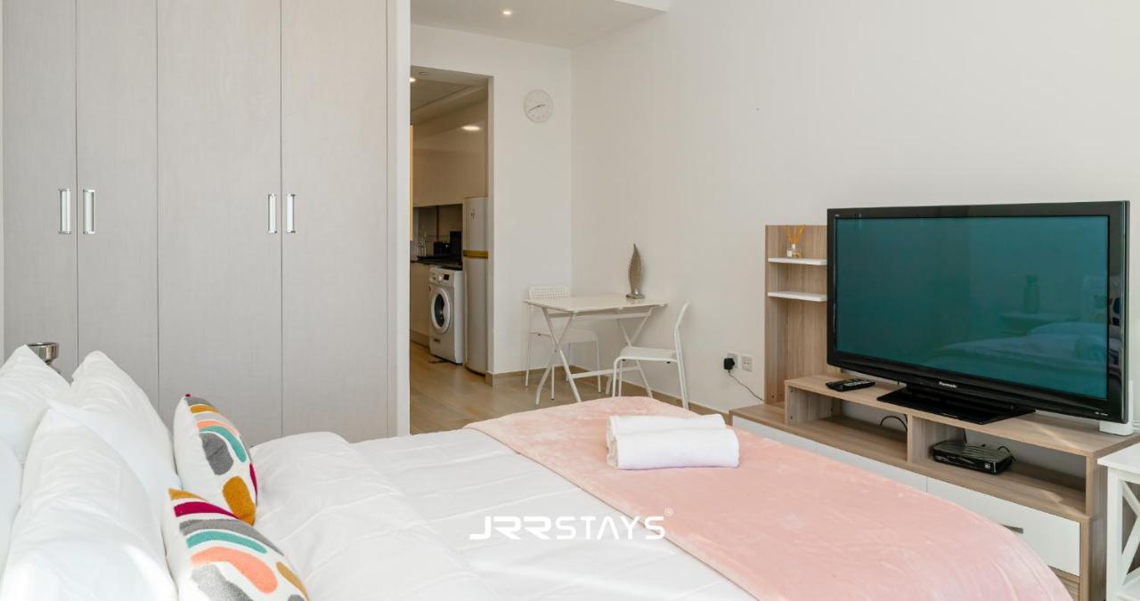 Contemporary Studio In Jvc - Panoramic City Views Apartment Dubai