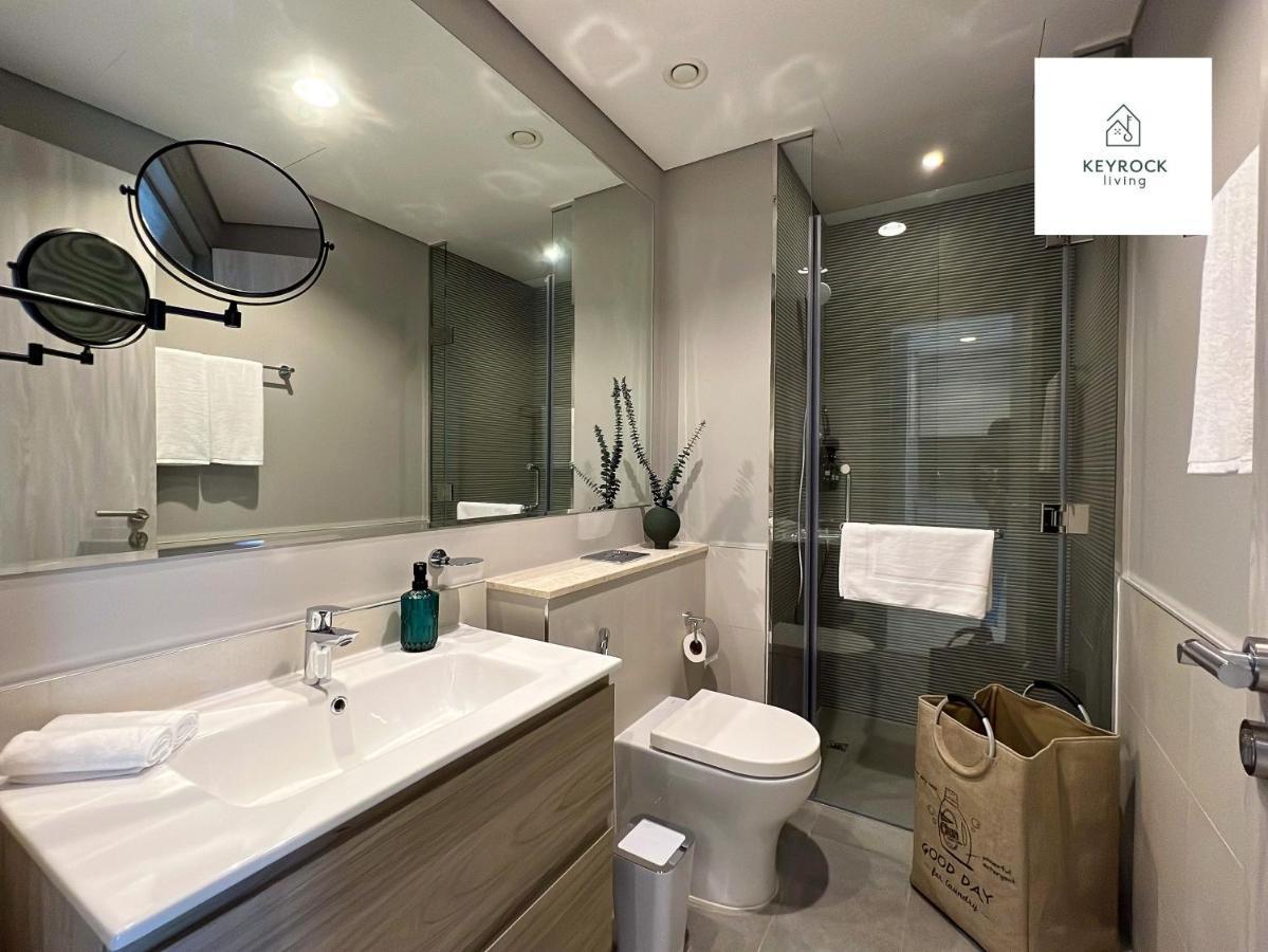 Keyrock Living - 1 Bedroom - Business Bay - Near Metro Station - Zada Tower Apartment *