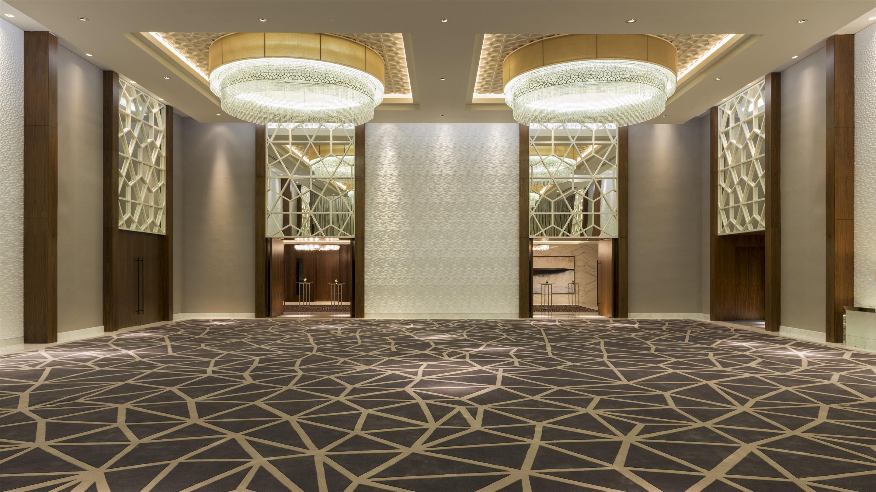 Hotel Sheraton Grand Hotel, 5*