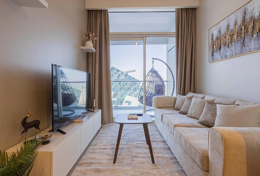 Axinite - Brand New! Warm Cozy 1 Bed High Floor Downtown Canal View