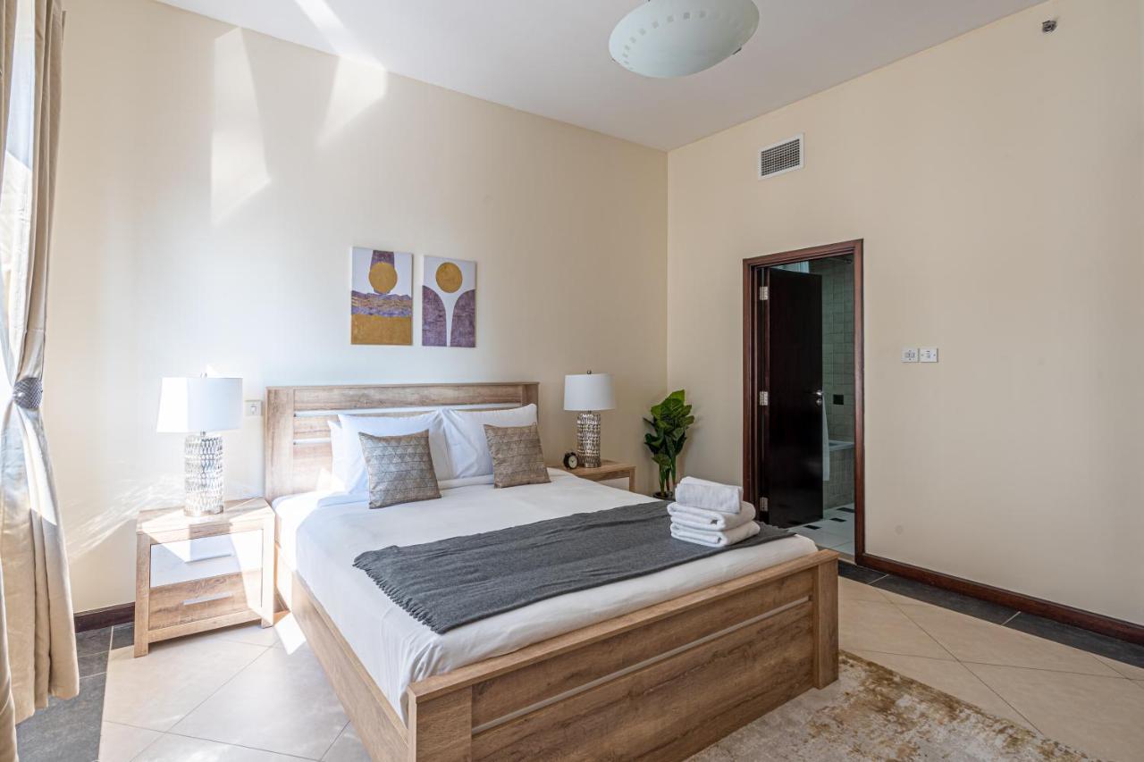 Apartment Higuests - Cheerful With Stunning Views In Port Saeed *