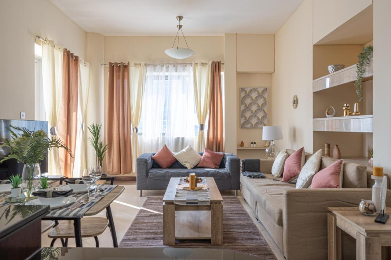 Higuests - Cheerful With Stunning Views In Port Saeed Apartment Dubai