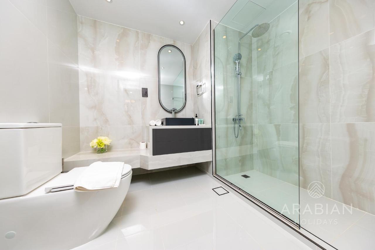 Bright And Cosy 2brmaids With Sea View And Riva Club Access Apartment